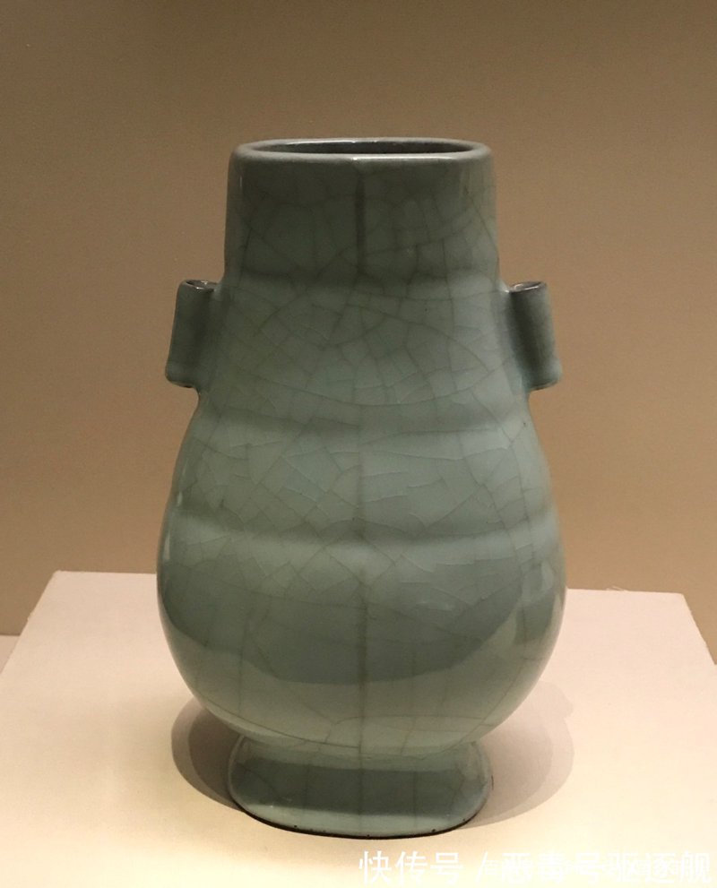 南宋官窑瓷器：穿越千年的美丽